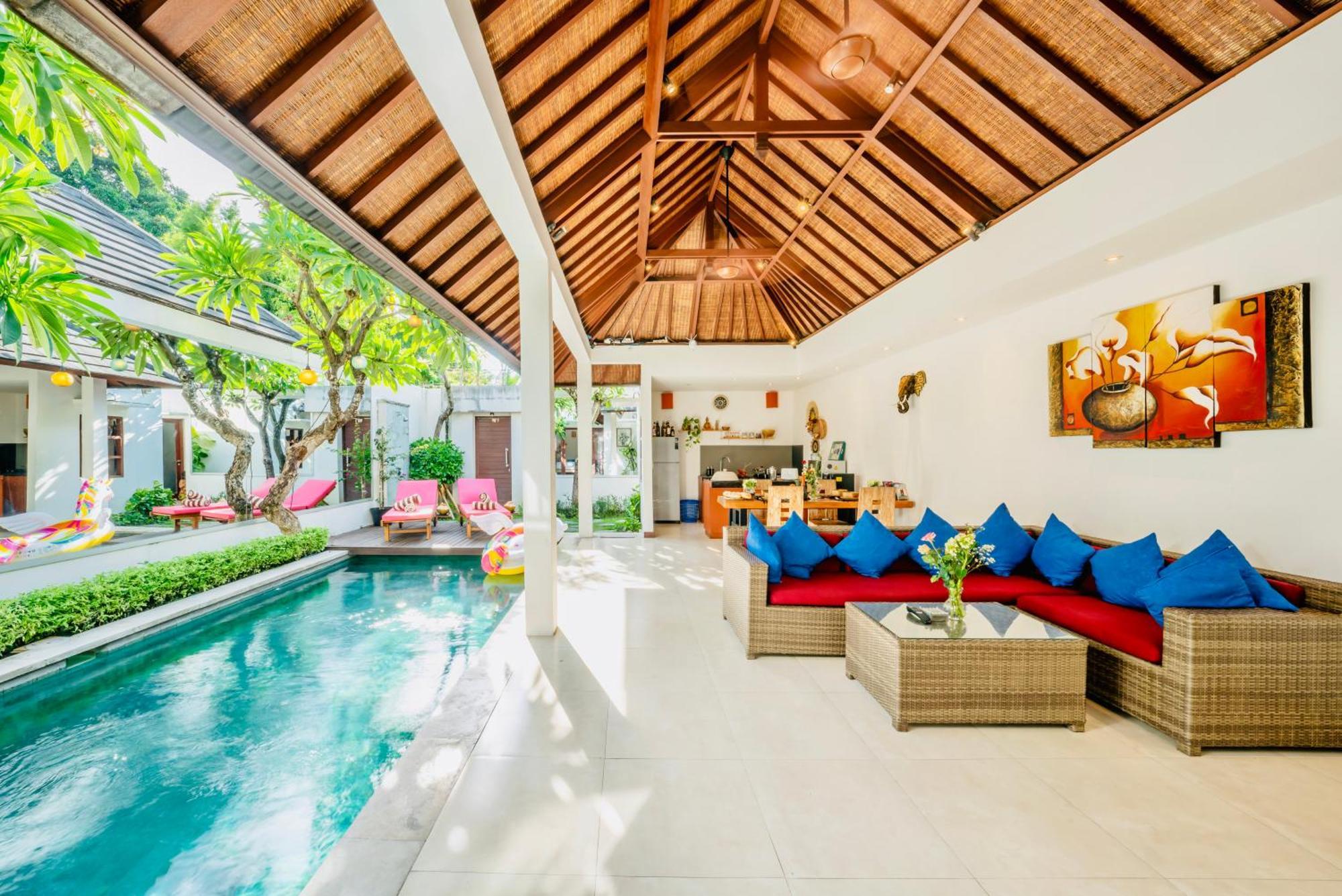 Villa Olli Семиняк Екстериор снимка