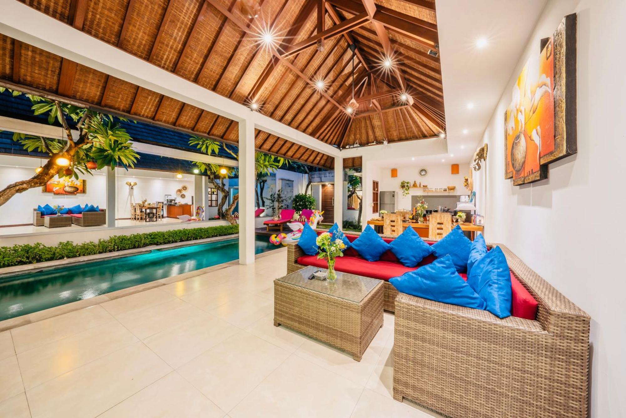 Villa Olli Семиняк Екстериор снимка